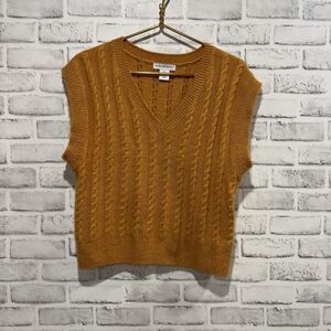 Cupcakes and Cashmere Gold Cable Knit Sleeveless Sweater Vest Size Small
